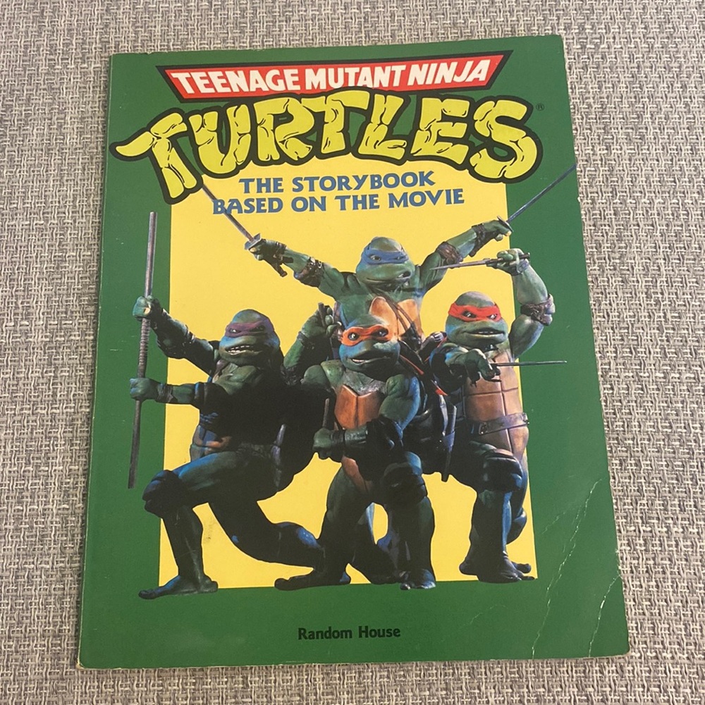 Teenage Mutant Ninja Turtles The Storybook based on the Movie 1990 Random House